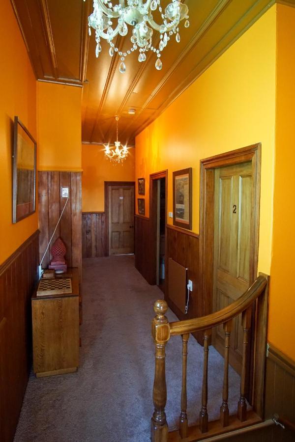 Sea Breeze Hotel Нейпиър Екстериор снимка